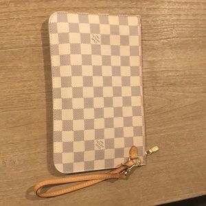 Louis Vuitton wristlet:pouch from neverfull mm